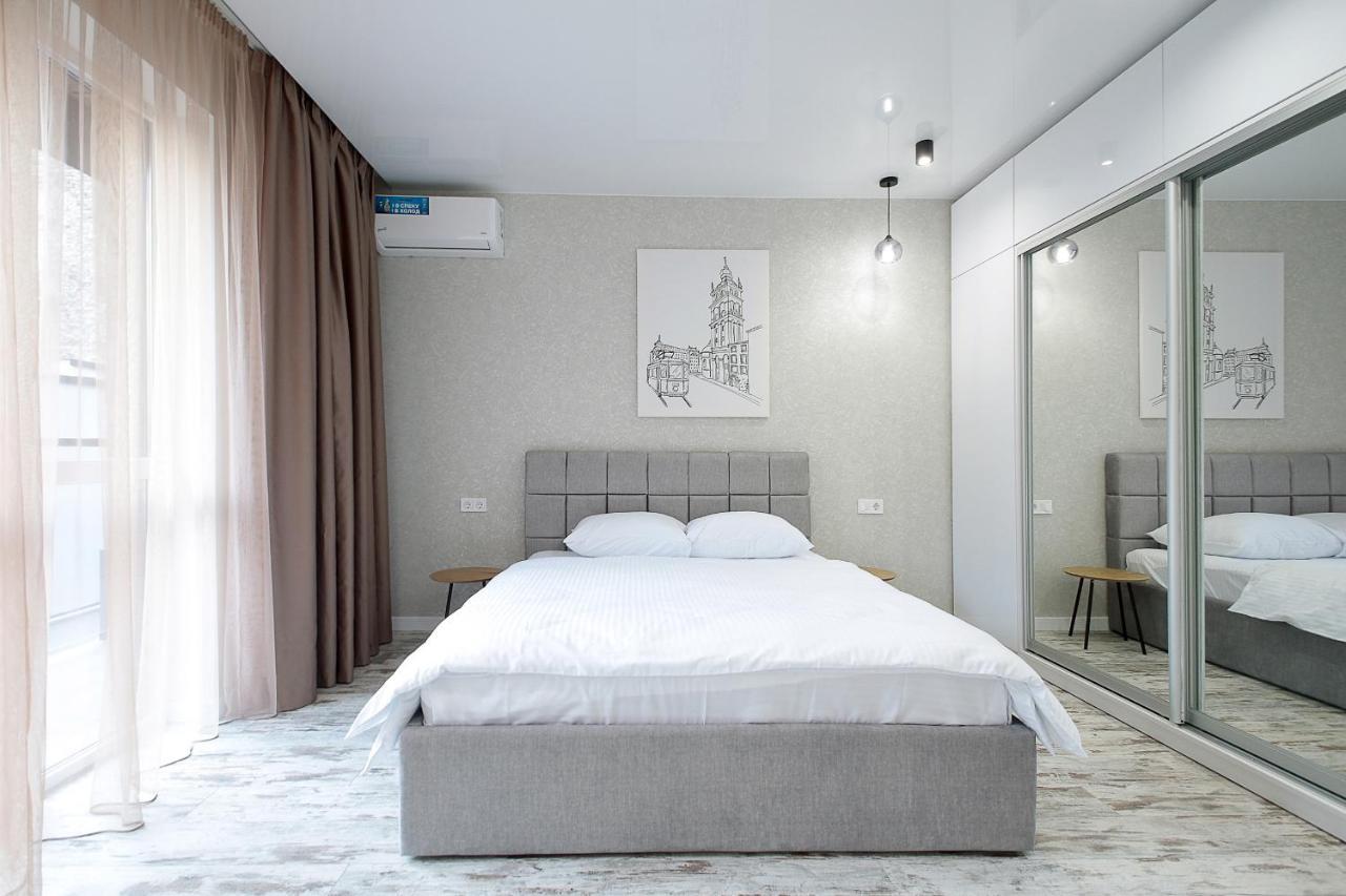 Luxury Nest Lviv Center Apartment Luaran gambar
